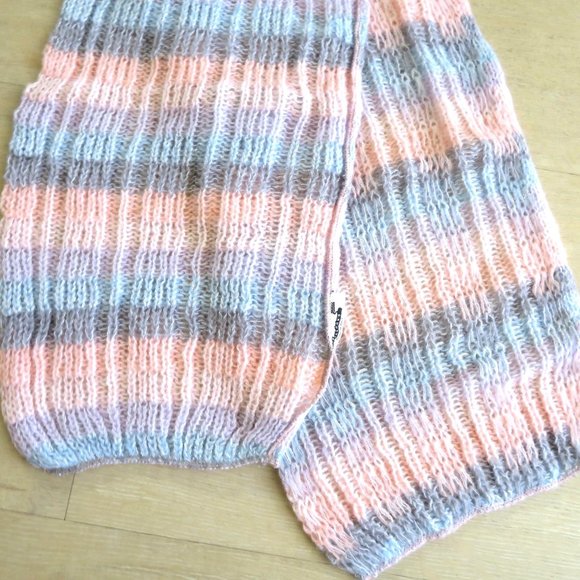 Vintage Bullocks Neck Scarf Strip Acrylic Wool Pink Blue Lavender Made in Italy - Picture 1 of 9